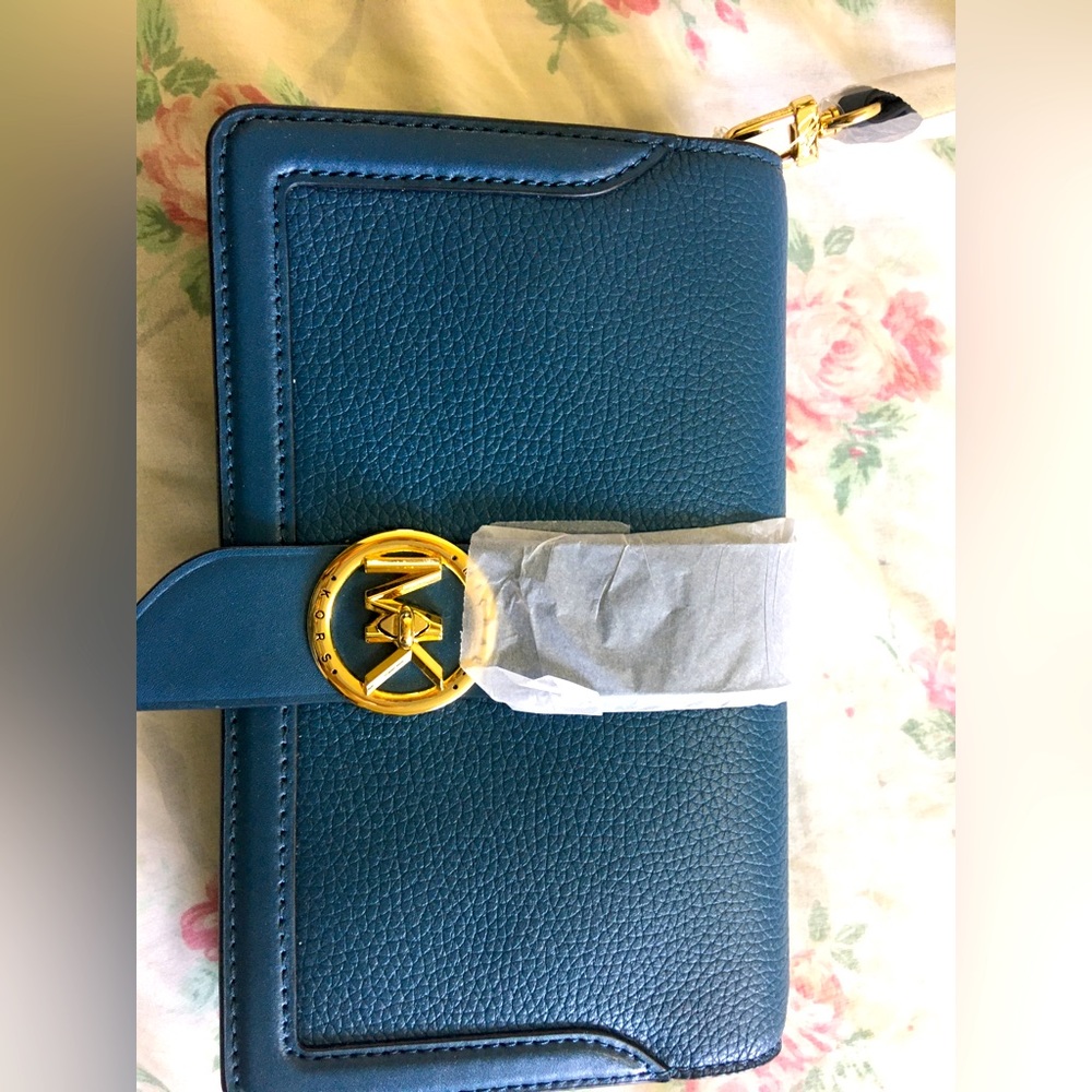 Michael Kors Crossbody